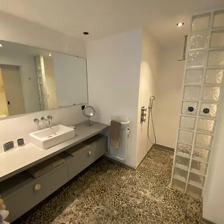 Niel - Acces Direct Et Piscine Chauffee Villa Hyeres