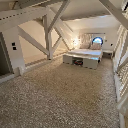 Niel - Acces Direct Et Piscine Chauffee * Hyeres